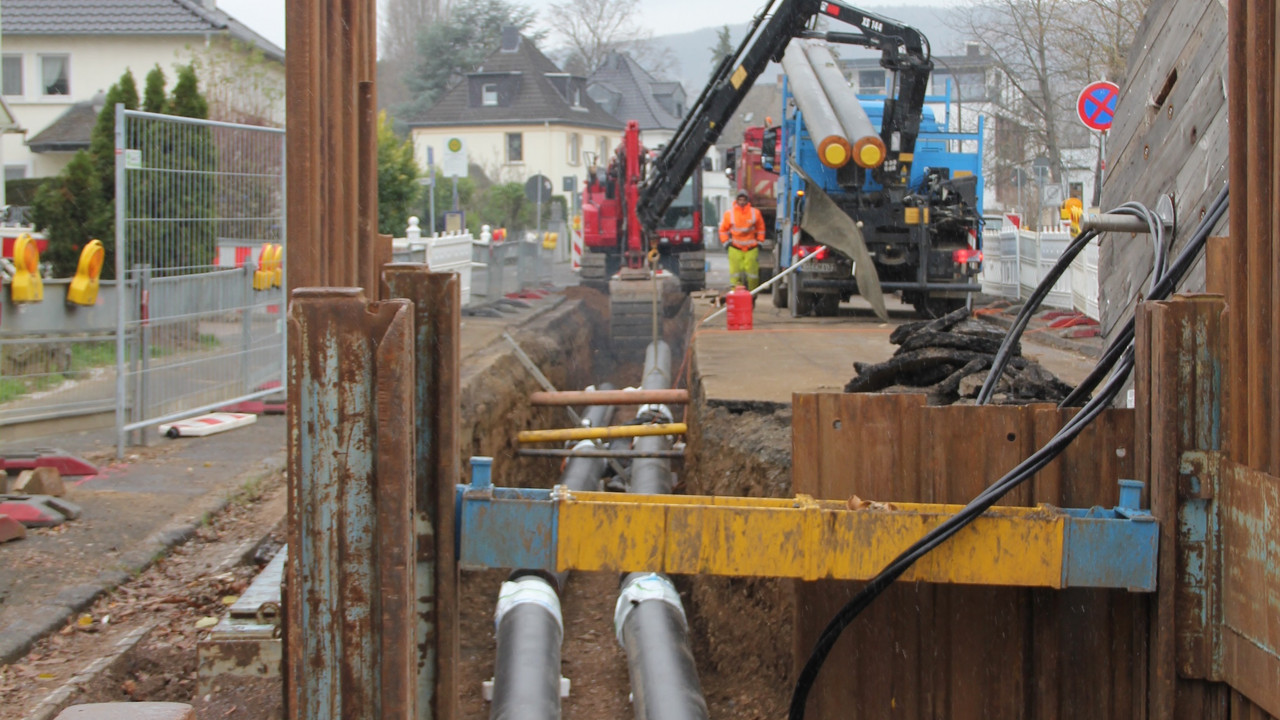 Fernwärme-Baustelle in der Sebastianstraße in Bad Neuenahr-Ahrweiler.